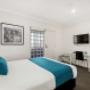 Guest room with one bed
