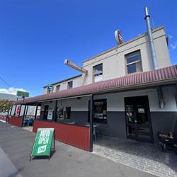 Ballan Hotel