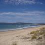 main beach 1 minute walk