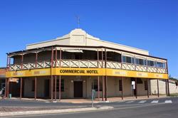 Commercial Hotel (Gatton Qld)