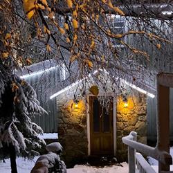 Feathertop Alpine Lodge