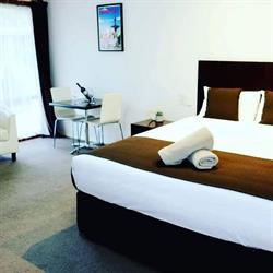 Golden Reef Motor Inn