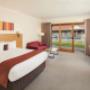 Spacious guest room