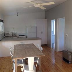 Lakeside Cabins & Holiday Village