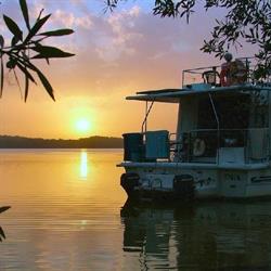 Myall Lakes Houseboats