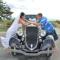 VINTAGE-CAR-WEDDING