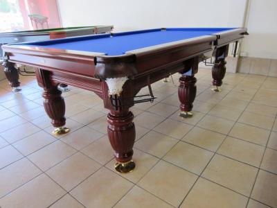 Boston-Deluxe-7ft-table