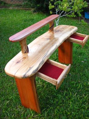 SURFBOARD-BAR