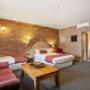 Well-equipped guest room
