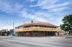 Cobb & Co Hotel The