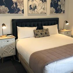 New England Motor Lodge