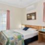 Guest room with queen bed(s)