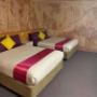 Suite with queen bed(s)