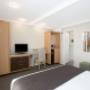 Well-equipped guest room