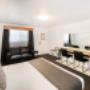 King Spa Room