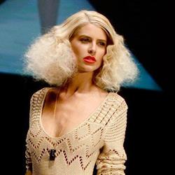 How Bizaar Hair & Make Up
