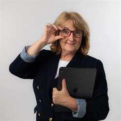 Trish Holliday Real Estate