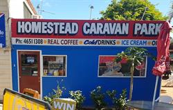 Barcaldine Homestead Caravan Park & Cabins Accommodation