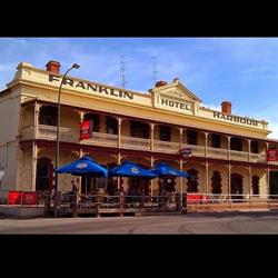 The Friendly Franklin Harbour Hotel