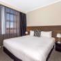 One-bedroom suite