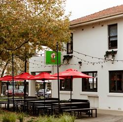 Mccartin's Hotel