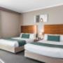 Guest room with queen bed(s)
