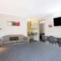 Spacious guest room