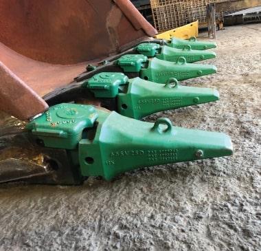 hitachi-zx890-bucket