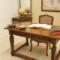 Shell-motif-desk