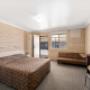 Guest room with one bed