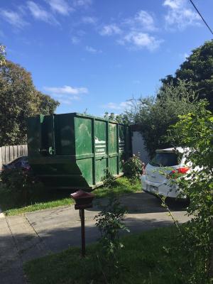 Skip-bin-delivery