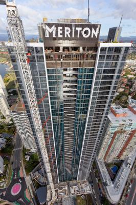 Meriton-Sky-Sign