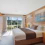 Guest room with king bed