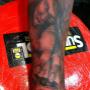 Tattoos artist service clinic