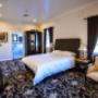 commercial boutique hotel luxury en-suite bedroom