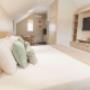 Spacious guest room