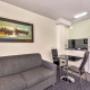Queen suite