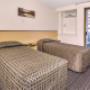 Spacious guest room