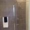 shower-screen-gold-coast