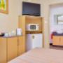 Well-equipped guest room