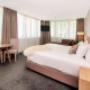 Spacious guest room