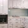 Kitchen glass splashback