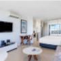 Meriton Suites