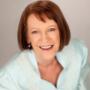 Maureen Hamilton has been assisting people for years with giving up smoking, reducing weight and resolving emotional issues including anxiety, depression PTSD and many more.
Call 1300 619 684 toda