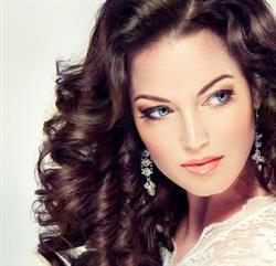 Gud Look Hair & Beauty Studio