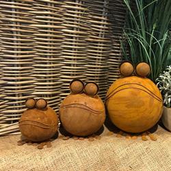 Offshore design, furniture and homewares
