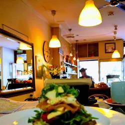 Le Petit Tarte cafe & cake & catering