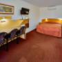 Spacious guest room