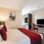 Spacious guest room