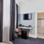 Guest room with single bed(s)